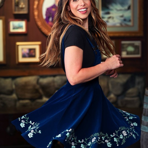 critical role Dresses & Skirts - NWOT Jester Lavorre Overall Dress